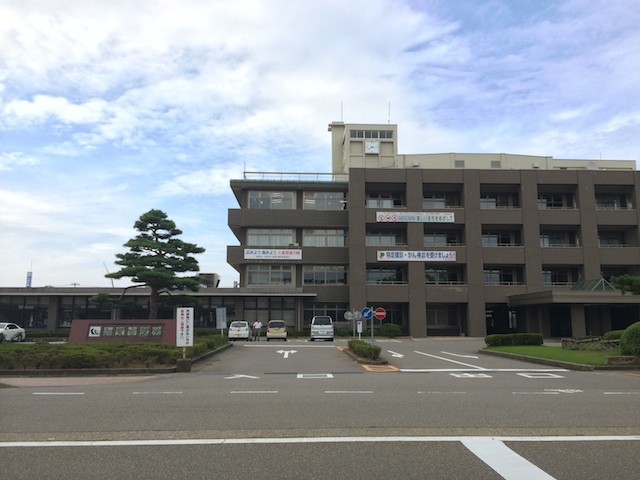 加賀市役所本庁舎