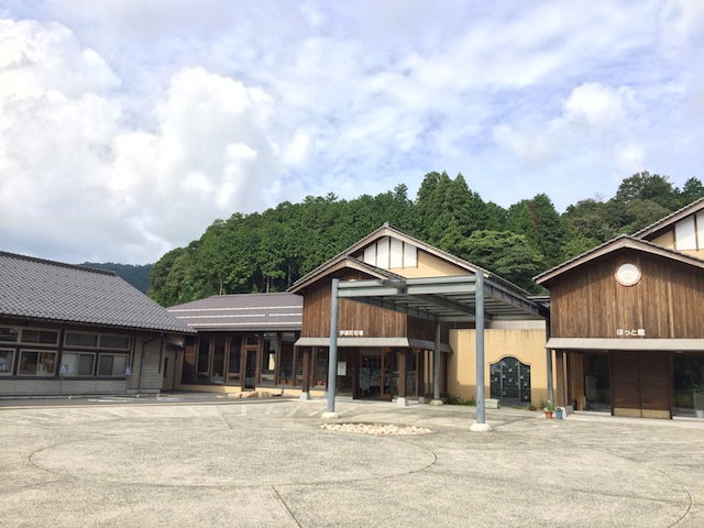 伊根町役場本庁舎